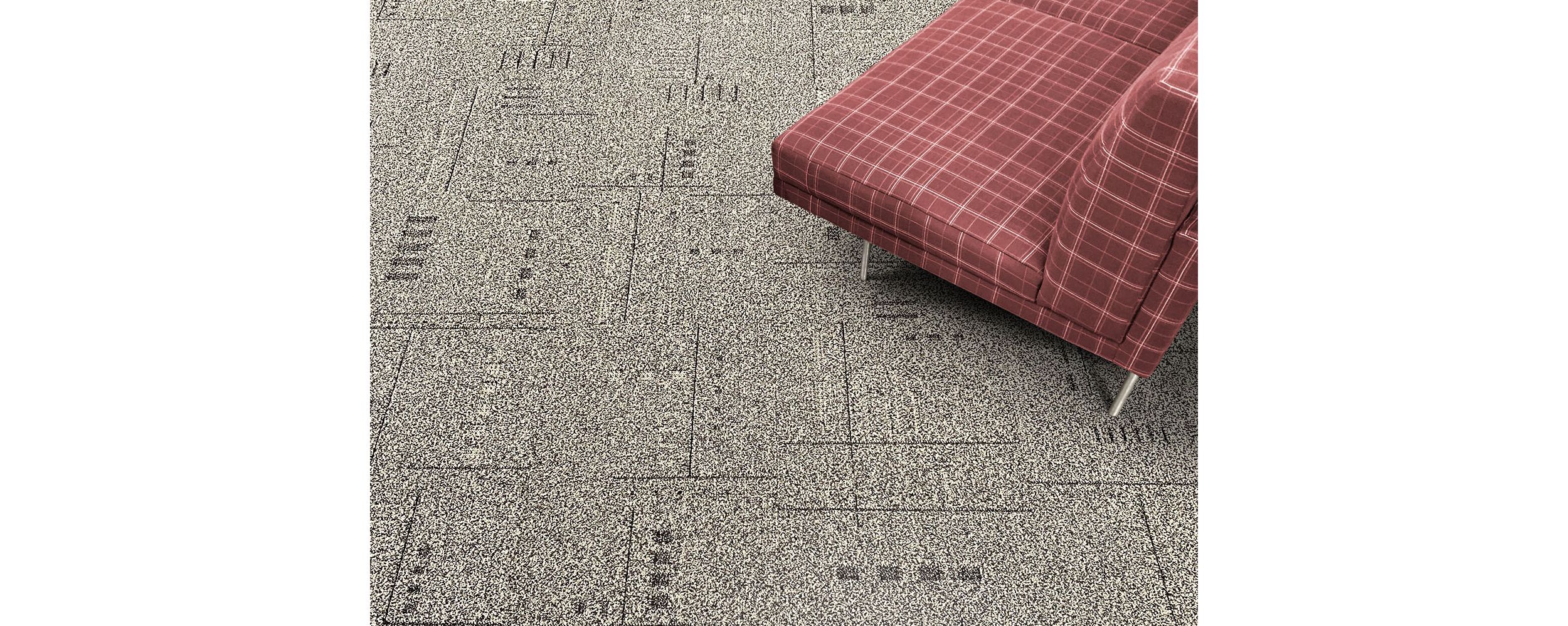Detail image of DL927 carpet tile with plaid chair imagen número 2
